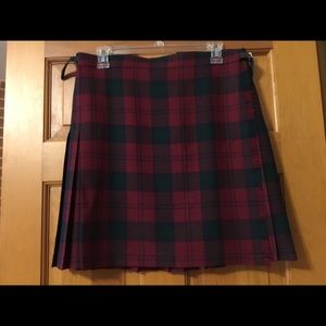 Women’s Kilt, size 10, Lindsay, 100% New Wool